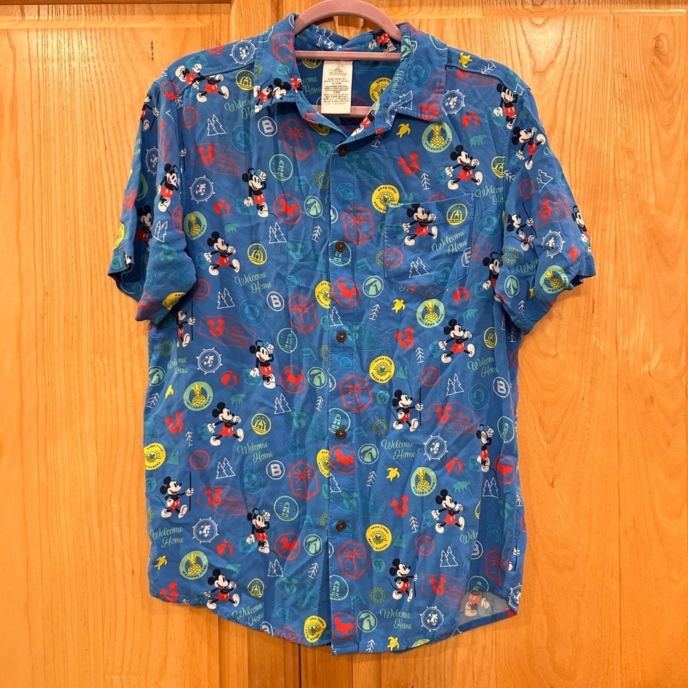 Disney Vacation Club Mickey Mouse Button Up Shirt Men's Camp Shirt